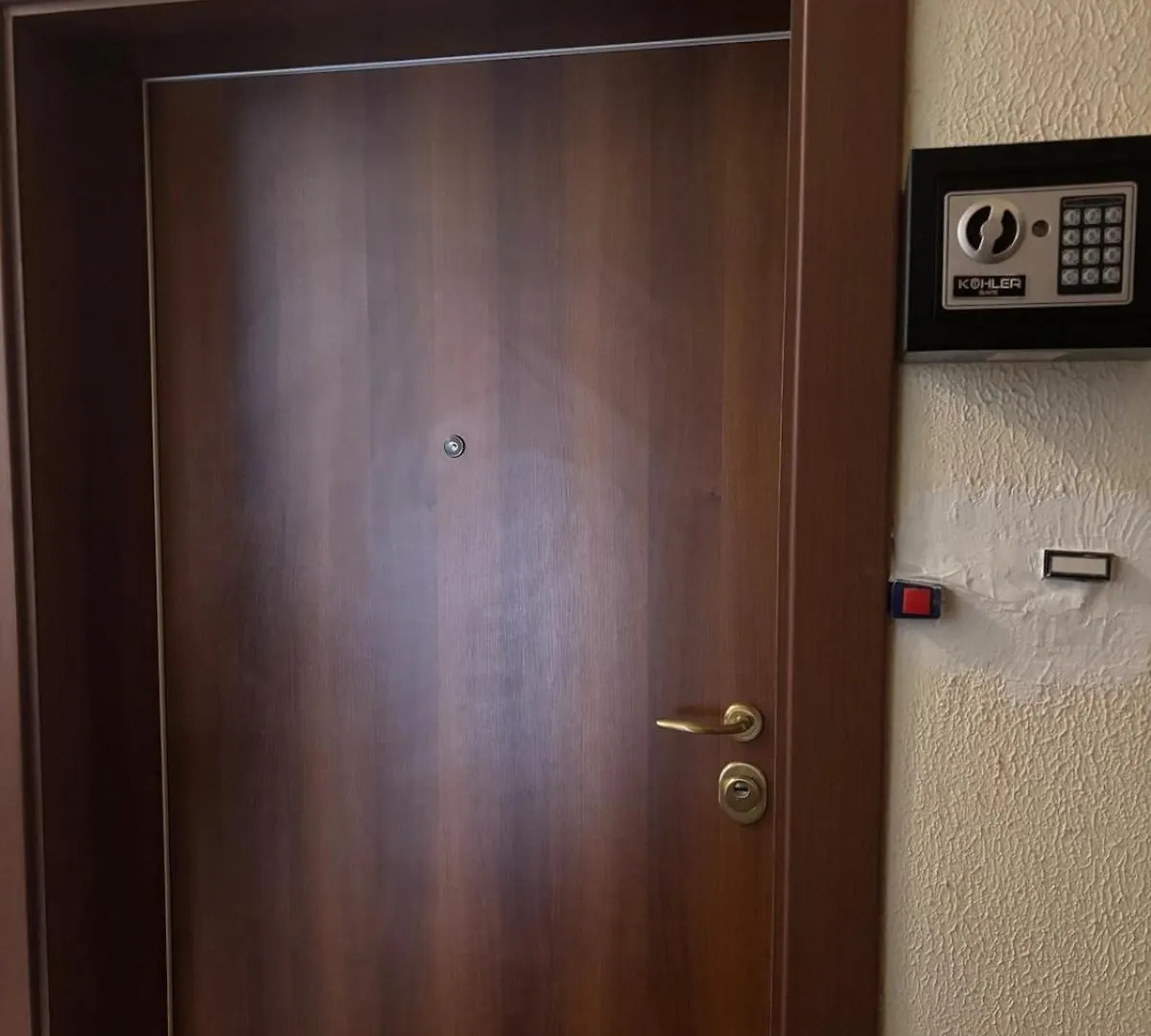 Charming Flat In Central Sofia - Steps From Ndk 0*,  Болгария