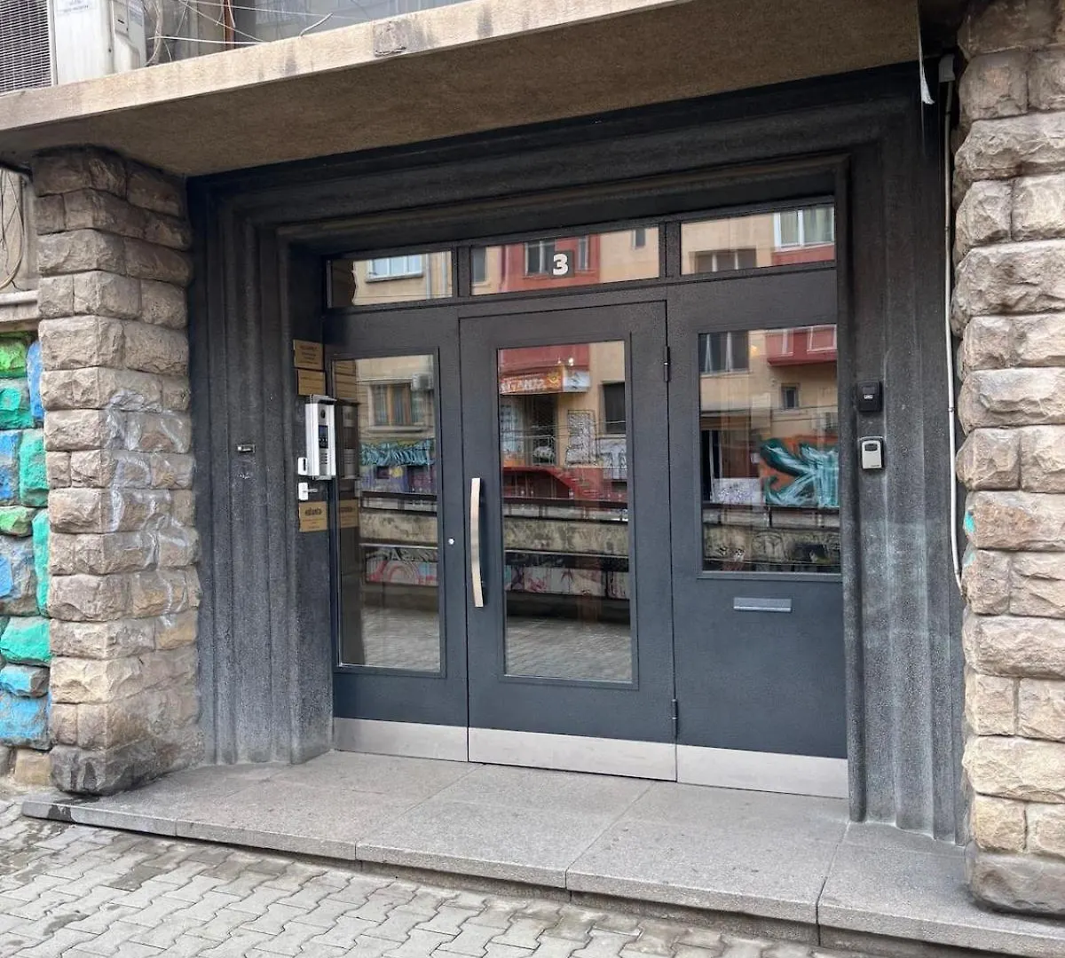 Апартаменты Charming Flat In Central Sofia - Steps From Ndk